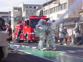 化学車取扱い訓練の写真