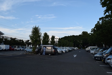 北駐車場その1