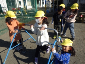「できるようになりたい！」仲間と一生懸命練習中！