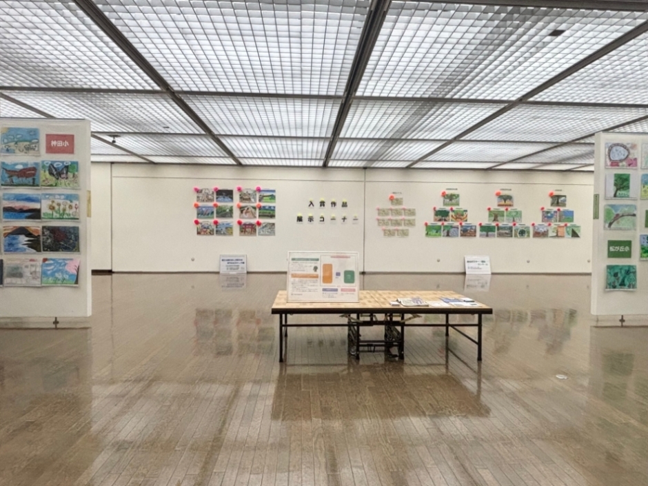 わたしたちの絵画展　展示会　全景